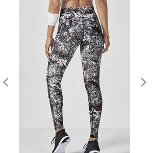 High waisted power hold leggings